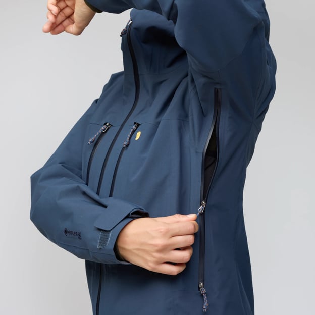 Bergtagen GTX Pro Jacket W - Image 11
